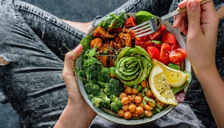 1722496860 419 رژیم گیاه‌ خواری مزایا و معایب راهنمای گیاه خواری