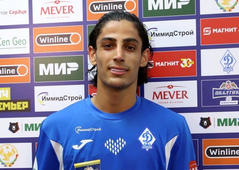 1724822397 حسین نژاد نیمکت را در ترک کرد آفتاب وطن