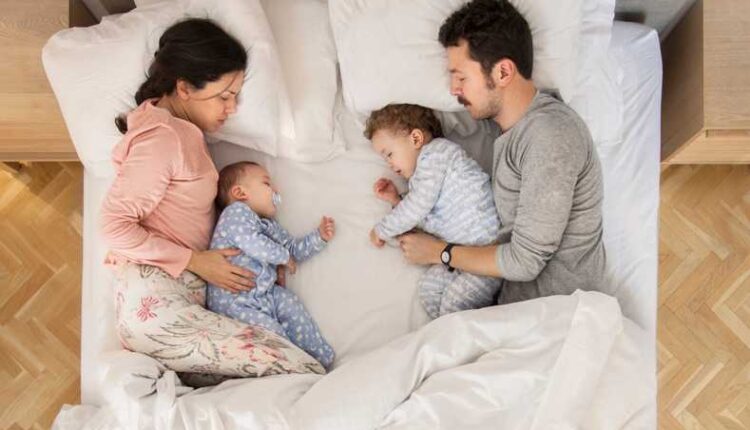 تخت مشترک مادر و نوزاد، چطور بر رشد روانی فرزند تأثیر میگذارد؟_آفتاب وطن 6 تخت مشترک مادر و نوزاد، چطور بر رشد روانی فرزند