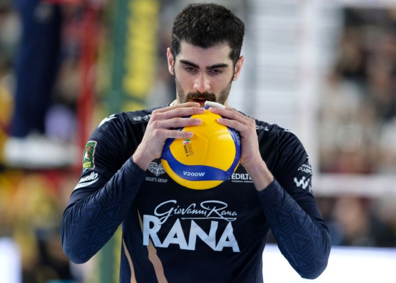 1727679418 ثبت یک رکورد تاریخی برای ستاره والیبال ایران آفتاب وطن