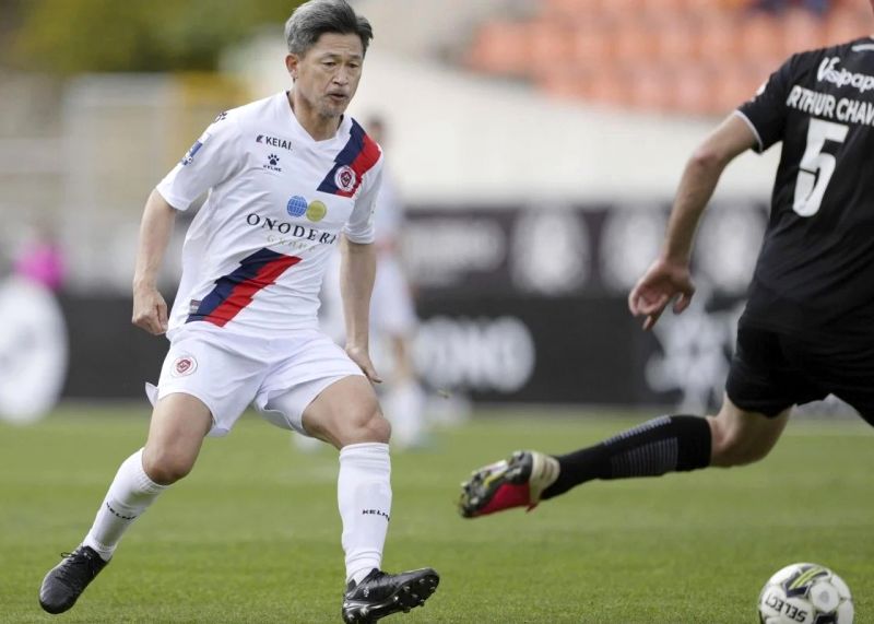 1731424788 ادامه فوتبال افسانه ژاپنی در ۵۸ سالگی آفتاب وطن