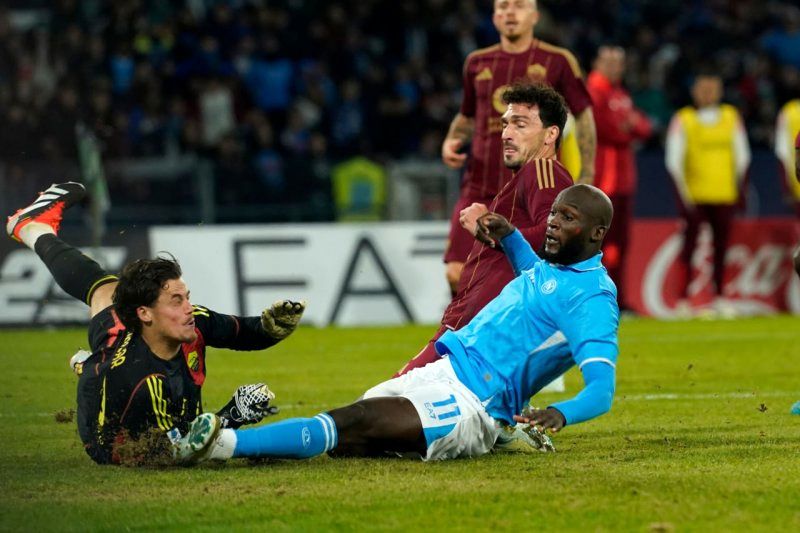 1732653920 داور ایتالیایی به‌علت اخراج نکردن لوکاکو محروم شد آفتاب وطن