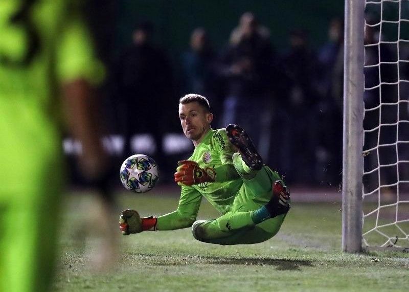 یک دروازه‌بان دیگر هم پنج پنالتی سی و کرده می