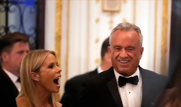 دونالد ترامپ ثروتمندترین کابینه تاریخ آمریکا را راه اندازی می دهد_آفتاب وطن 26 1733674141 821 دونالد ترامپ ثروتمندترین کابینه تاریخ آمریکا را راه اندازی می.webp