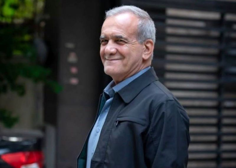 1734268344 معاون وزیر آشکار کرد پزشکیان تماشاچی اختصاصی تراکتور آفتاب وطن