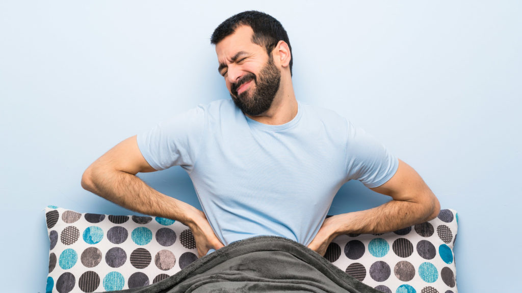 1734925789 46 کمر درد صبحگاهی چرا کمرم صبح‌ها درد می‌گیرد؟‌ را‌های درمان