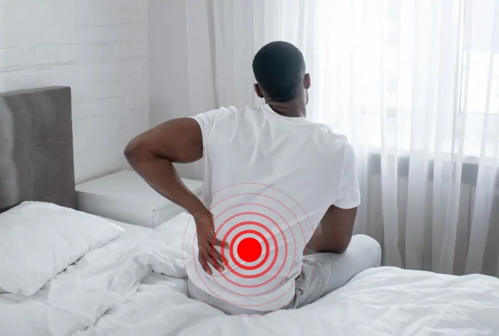 1734925790 کمر درد صبحگاهی چرا کمرم صبح‌ها درد می‌گیرد؟‌ را‌های درمان.webp