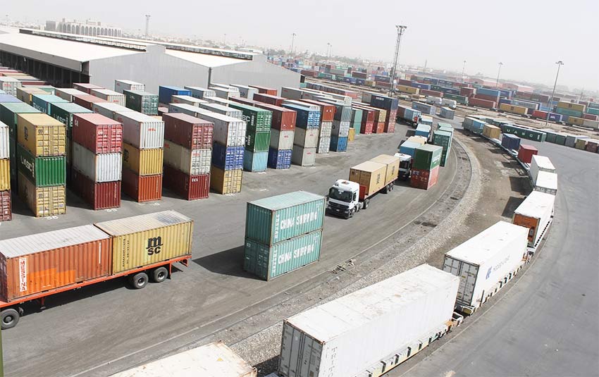 بنادر خشک ایران: نقش و اهمیت آنها در زنجیره تامین