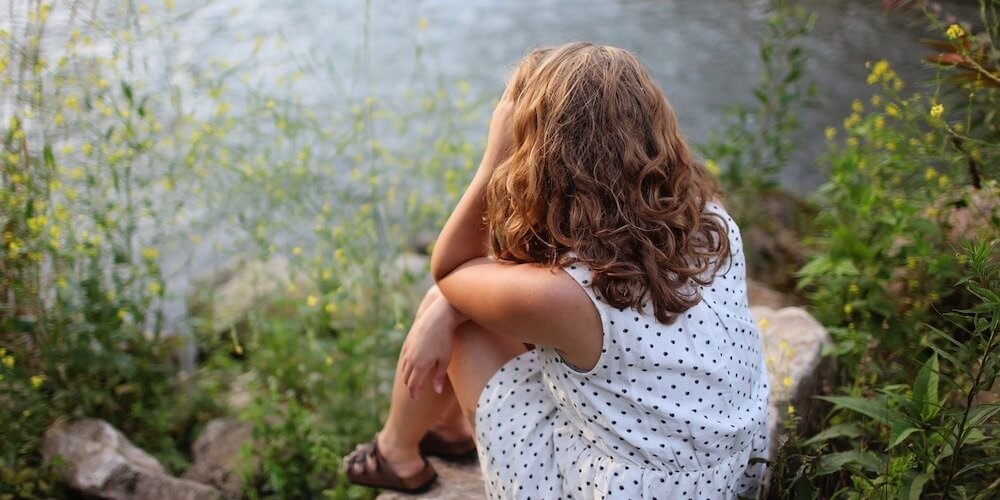 چرا در بهار افسرده می‌شویم؟ چطور با افسردگی بهاری