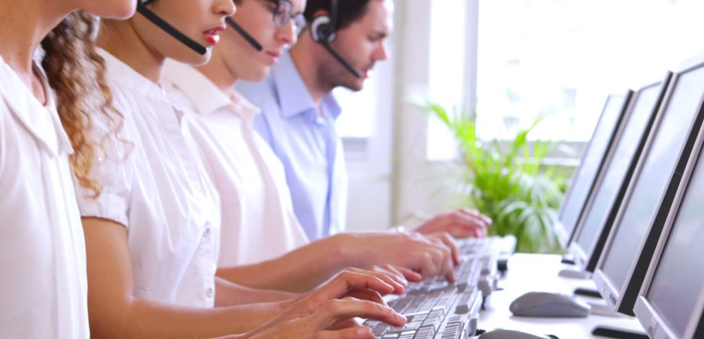 1745086362 ۱۵ مهارتی که کارمندان قسمت خدمات مشتریان باید بلد باشند آفتاب