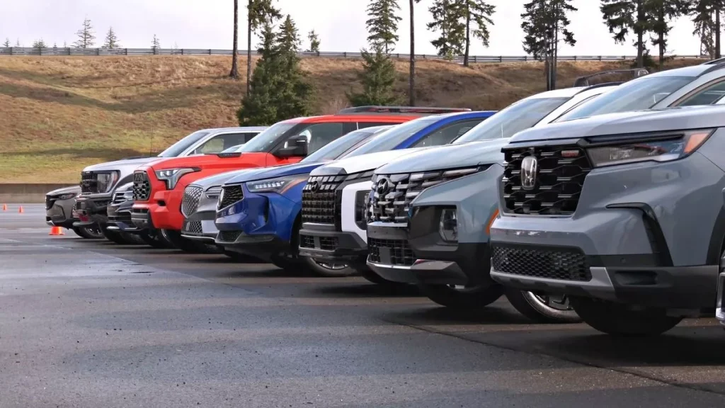 با کاندیدهای ماشین سال ۲۰۲۶ در قسمت‌های گوناگون آشنا شوید آفتاب.webp