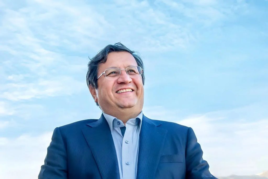 شعار‌های همتی در هیئت دولت آفتاب وطن