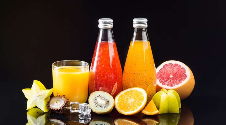 آبمیوه ۱۰۰٪ طبیعی، نکتار یا نوشیدنی میوه‌ای؟ کدام را بخریم