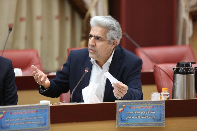 رئیس دانشگاه علامه شنیدن دغدغههای دانشجویان اولویت اصلی مدیریت است