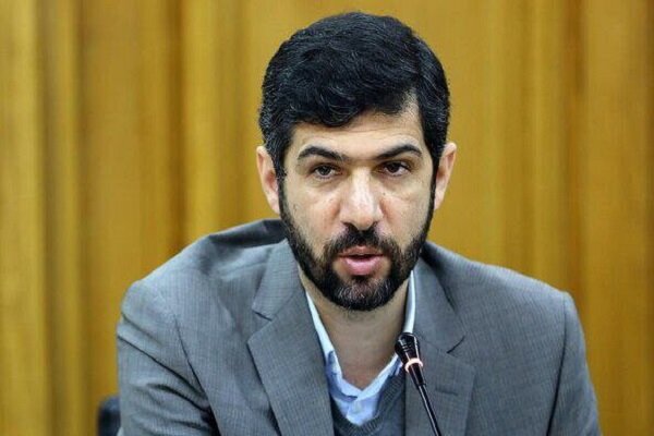 آخوندی: طرح حمل‌ونقل عمومی رایگان باید مجدداً به شورا ارائه شود