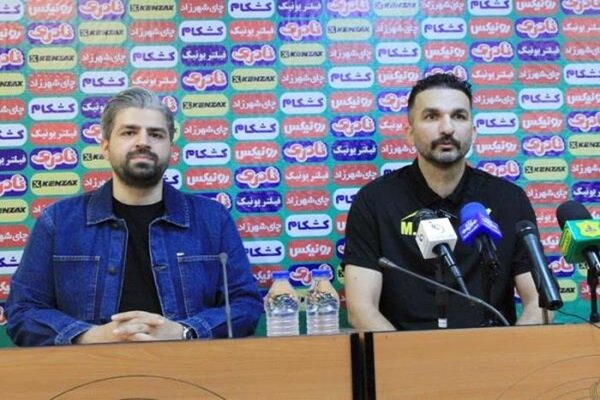 سرمربی صنعت نفت باخت را می‌پذیرد، باج نخواست