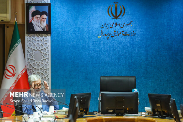 برگزاری جلسه شورای عالی آموزش و پرورش با حضور وزیر و غلامعلی حدادعادل 6 جلسه شورای عالی آموزش با حضور وزیر و حدادعادل