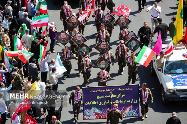 برگزاری رزمایش ۳۱۳ هزار جان‌باز در تهران با شرکت مردم