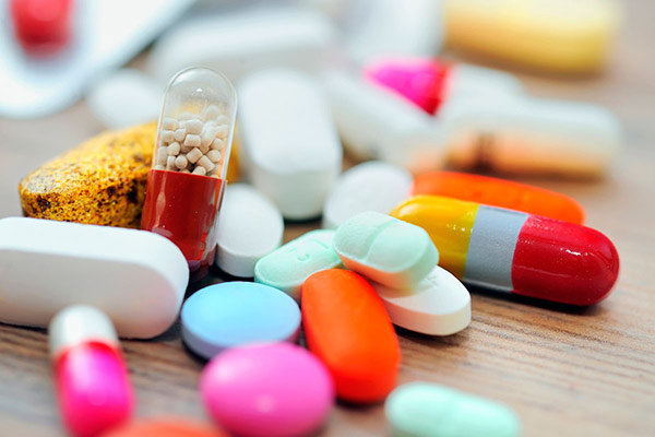 مکمل‌های ویتامین با دوز بالا خطر سنگ کلیه را دو برابر می‌کنند