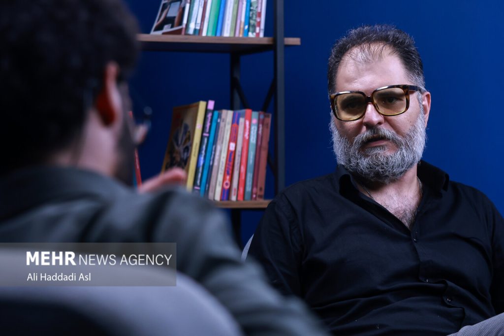 می‌قانی همچنین به بحران‌های تولید در سال‌های اخیر اشاره کرد و گفت دشواری‌های اقتصادی و اجرایی فرصت پرداختن به پرسش‌های ع