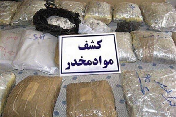 >> گزارش ماهه پلیس مبارزه با مواد مخدر کشف ۲۵۰ تن مواد مخدر و ضربه به باندهای قاچاق >> سردار ایرج کاکاوند