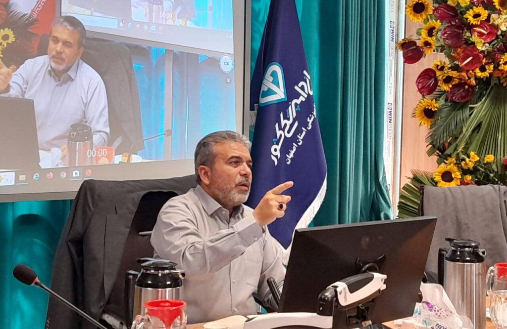 تحذیرت من هاری گربه در اصفهان غذا ندهید
