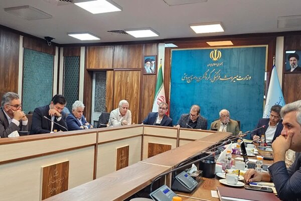 خط ۲ متروی اصفهان از محدوده مسجد جامع عتیق تأیید نشد؛ بررسی‌های تکمیلی در هفته‌های آینده